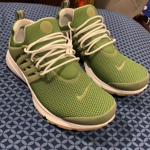 Green Brand New Nike Presto